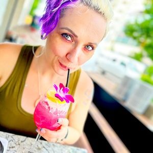 Meet your Posher, Nisa